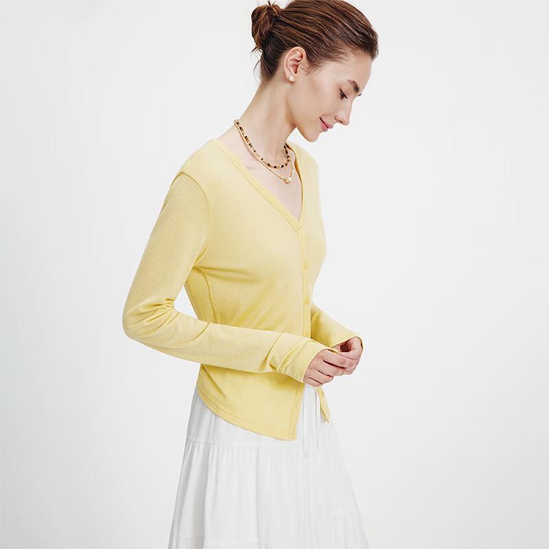 Navigare Women's Lightweight V-Neck Knit Cardigan