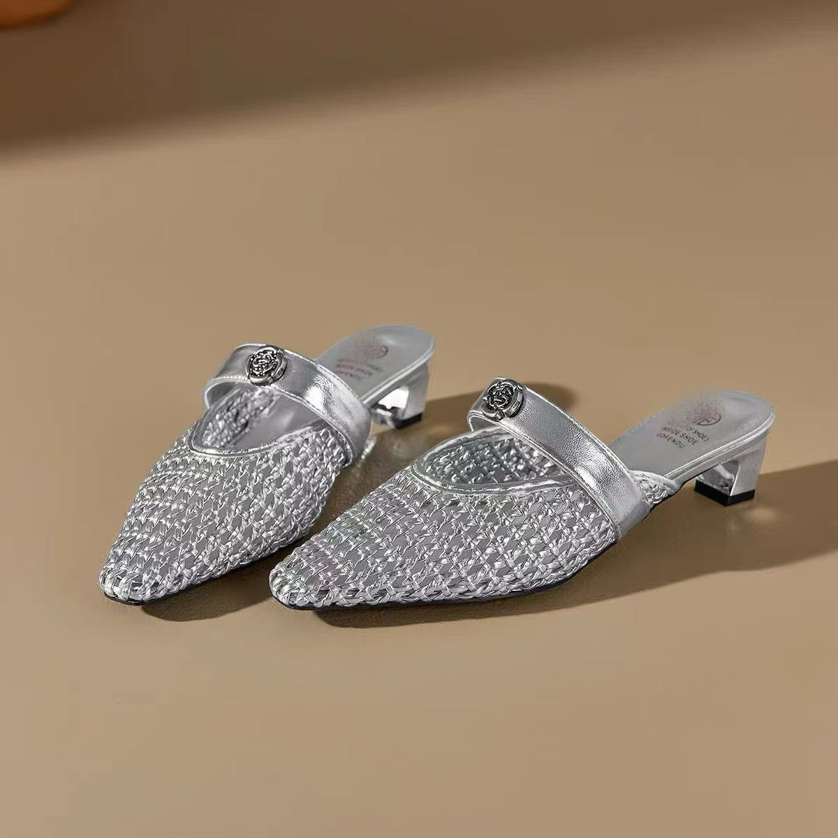 

Французские нишевые сетчатые туфли на плоской подошве весна-лето 2025 с юбками, с круглым носком, с мелким вырезом, из мягкой кожи, туфли Мэри Джейн, туфли Дуду 40 серебряный