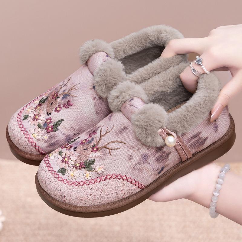 Chinese Style Cotton Shoes Women's Winter New Casual All-match Mother Shoes Cotton Boots Plus Velvet Thick Fashion Embroidered Snow Boots