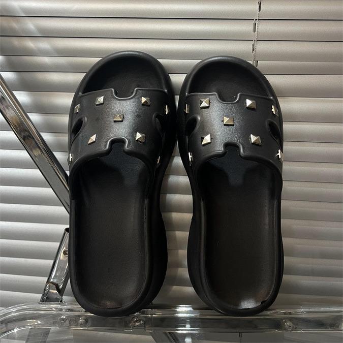 Papuci noi de vară cu talpă groasă și nituri, papuci de vară cu talpă groasă pentru plajă