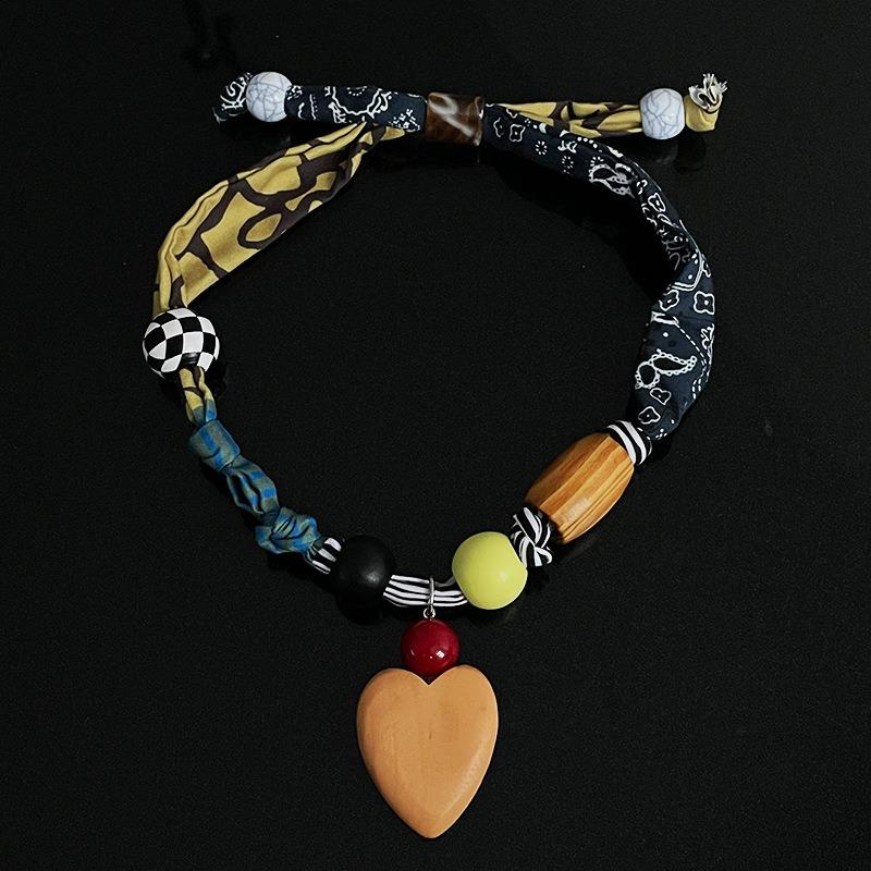 Heart beaded patchwork necklace women's y2k hot girl retro stylish silk scarf clavicle chain