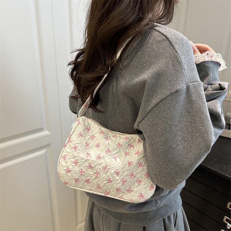 Niche Design Handbag, New High-end Shoulder Bag, Small, Fresh and Large-capacity Lightweight Small Cloth Bag.