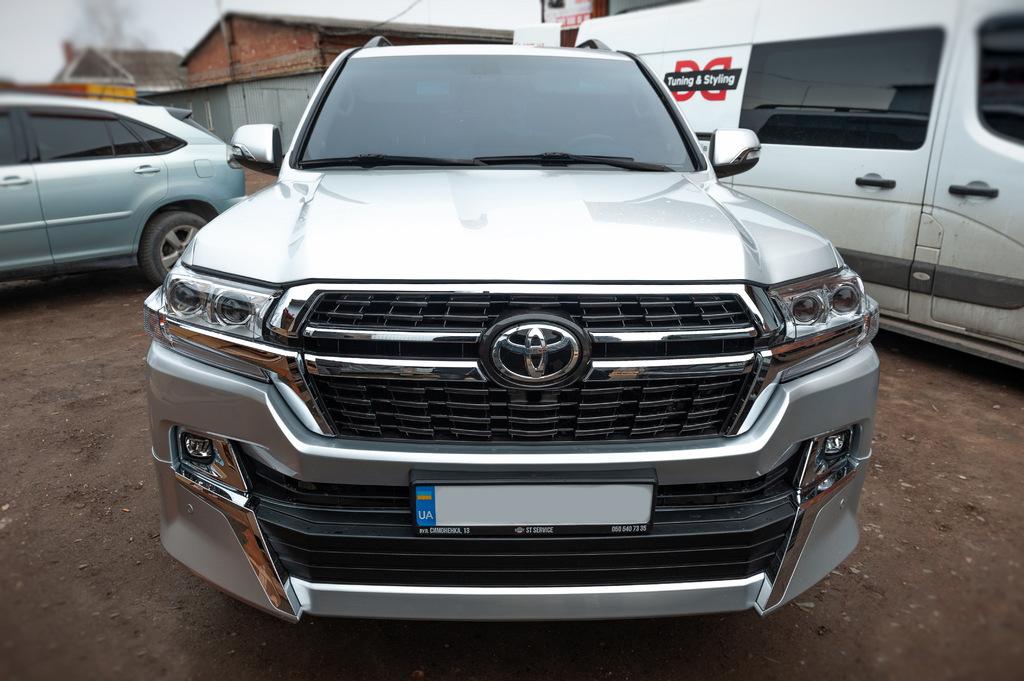 Передние фары 2016-2025 (Standart) для Toyota Land Cruiser 200