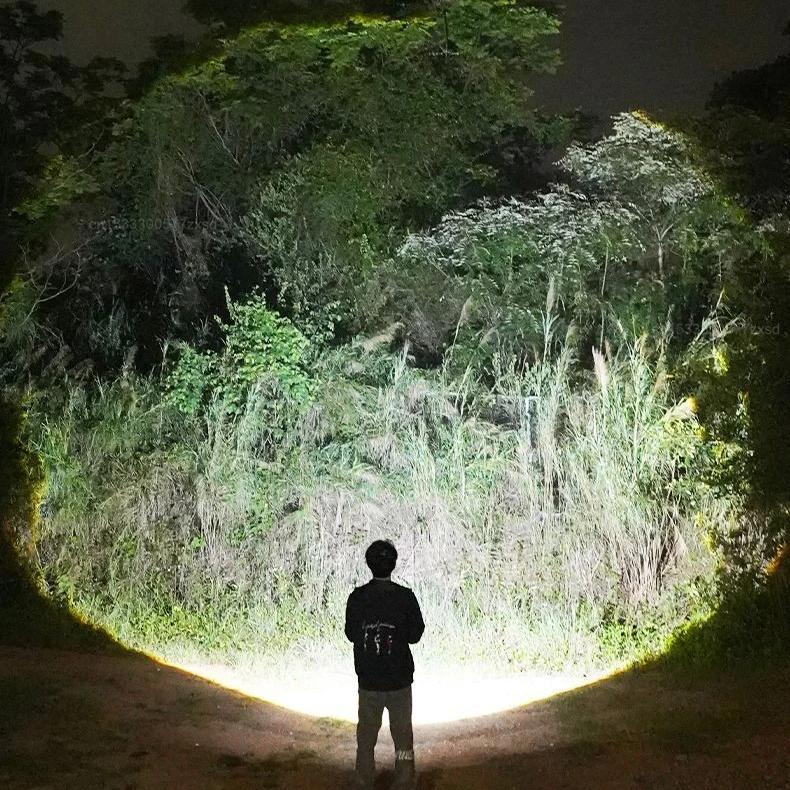 Outdoor Flashlight Portable Strong Light Variable Focus with Floodlight Side Lights Home Long Range Emergency Lamp Tools