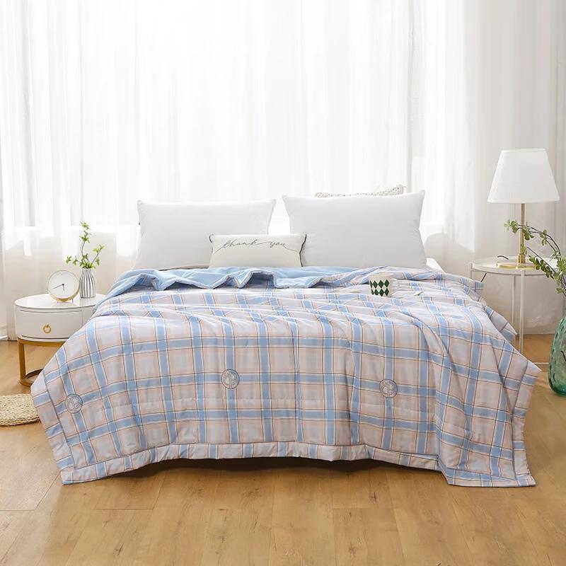 

Batenus Polyge Summer Quilt