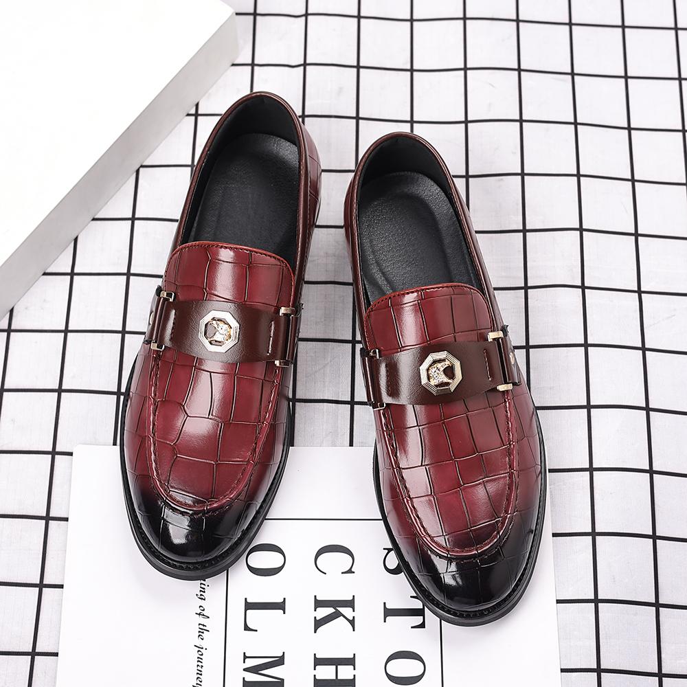 Tendenza Nuove Scarpe da Uomo in Pelle Verniciata con Motivo Coccodrillo Marca Designer Mocassini da Guida Scarpe Formali da Matrimonio Homecoming
