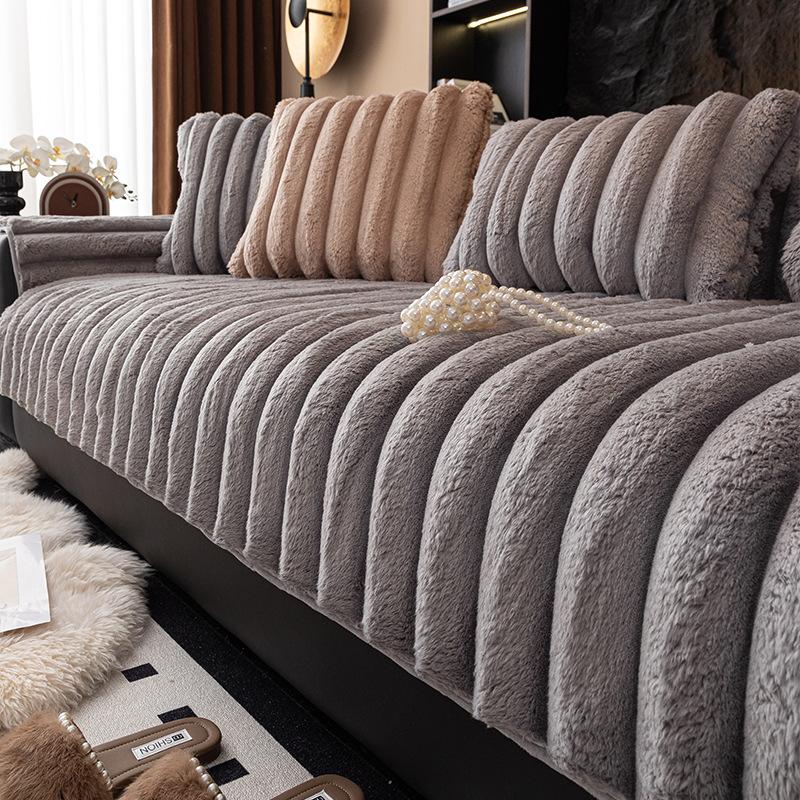 Light Luxury Premium Milk Velvet Winter Sofa Mat Thick and Substantial Plush Cushion Soft and Comfortable Warm Sofa Blanket Home Decorative Throw