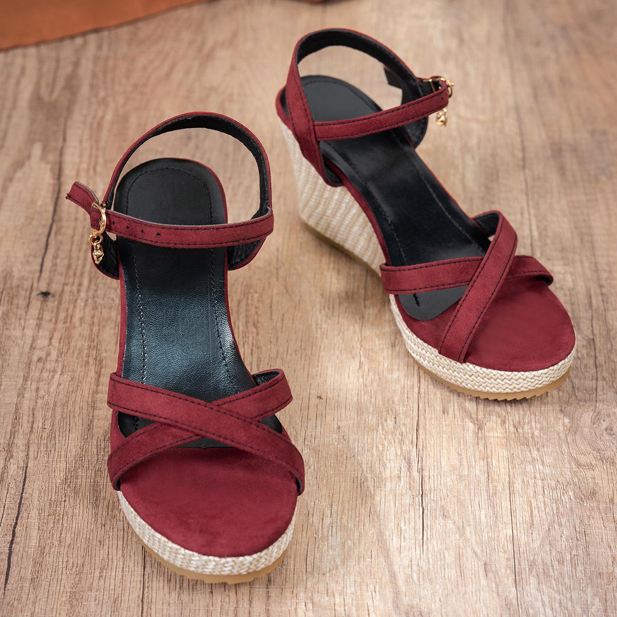 

Annual foreign trade Europe and the United States thick-soled round head cross-toe solid color one-word buckle women s large-size wedge sandals 43