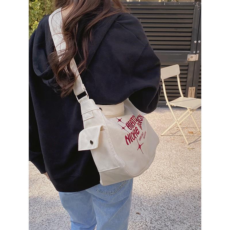 

Niche Design Canvas Bag Female Japanese Ins College Students Class Shoulder Art Cross-body Embroidery Tote покинуть белый