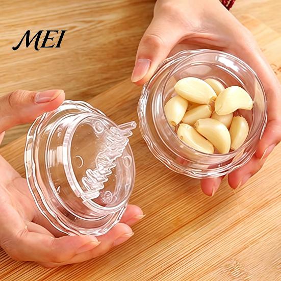 Manual Garlic Masher Mincer Tool, Multi-Purpose Rotating Press, Bite-Teeth Crushing Pickling Ingredient Chopper Structure Masher, Transparent Easy To