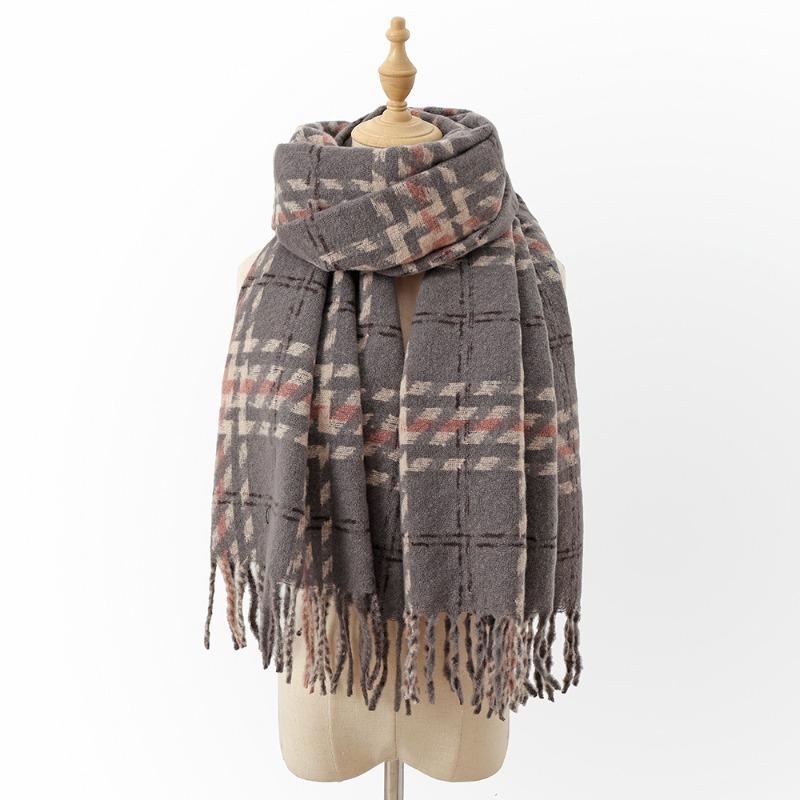 

Новый классический клетчатый шарф женский осенне-зимний модный клетчатый универсальный теплый шарф с кисточками прямая продажа 65*200 285g