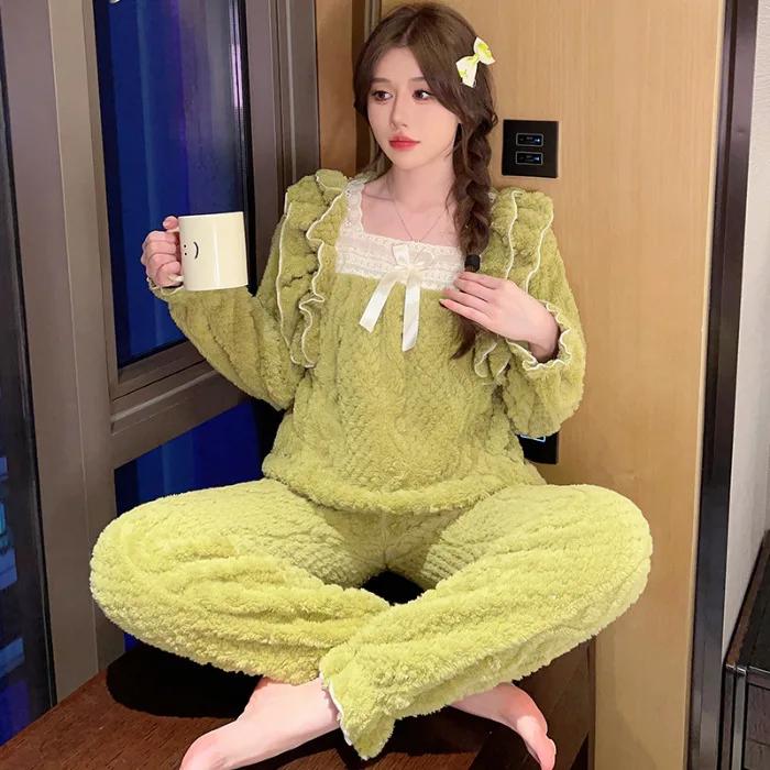 Warm Flannel Sleepwear Coral Fleece Pajama Set Korean Sweet Flannel Homewear Loose Top and Trouser Suit