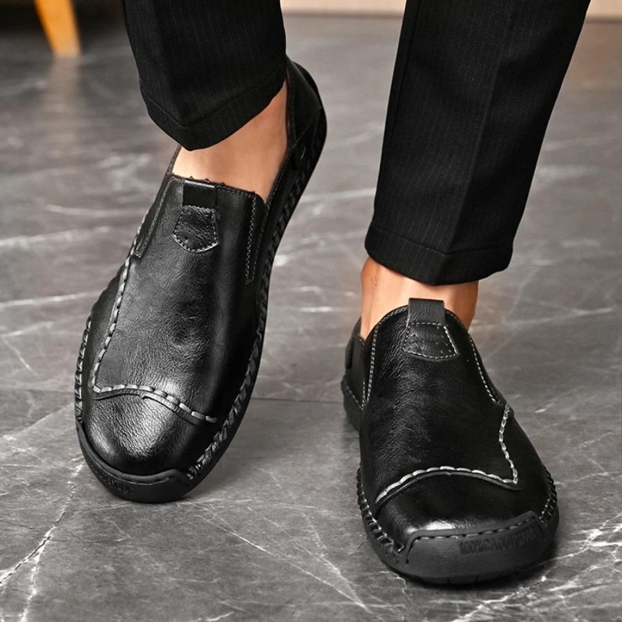 2025 Hot Sale Comfortable Men's Casual Shoes Outdoo Men Driving Shoes Handmade Leather Flat Men's Shoes Breathable Men Loafers