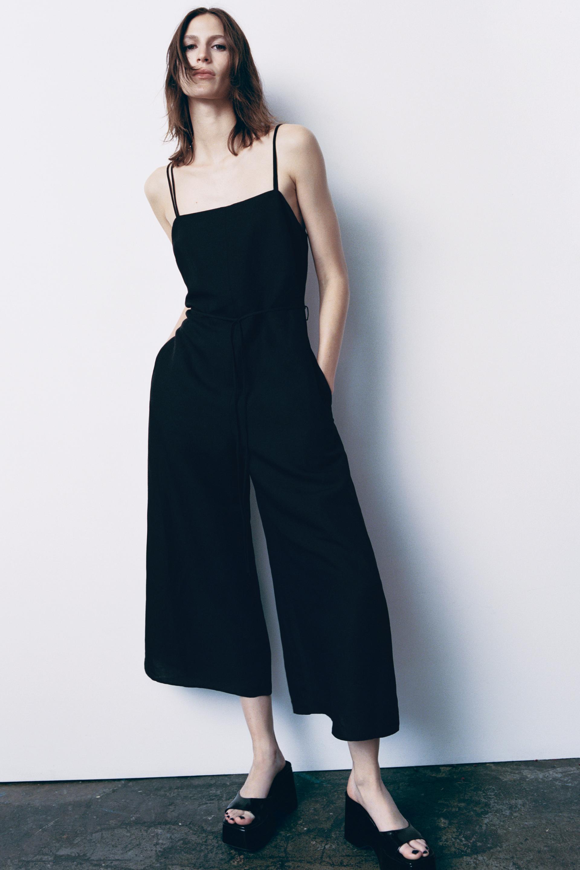 

Льняной комбинезон с бретелями