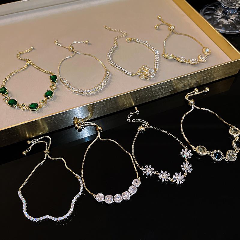 Pulsera Coreana de Zircón Esmeralda y Diamantes - Joyería de Amistad Brillante de Alta Gama para Mujeres a la Moda