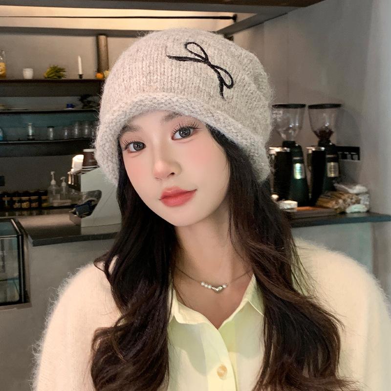 Sweet and Cute Bow Embroidered Knit Hat Autumn and Winter Versatile Warm Hat Outdoor Cold Protection Ear Protection Wool Hat