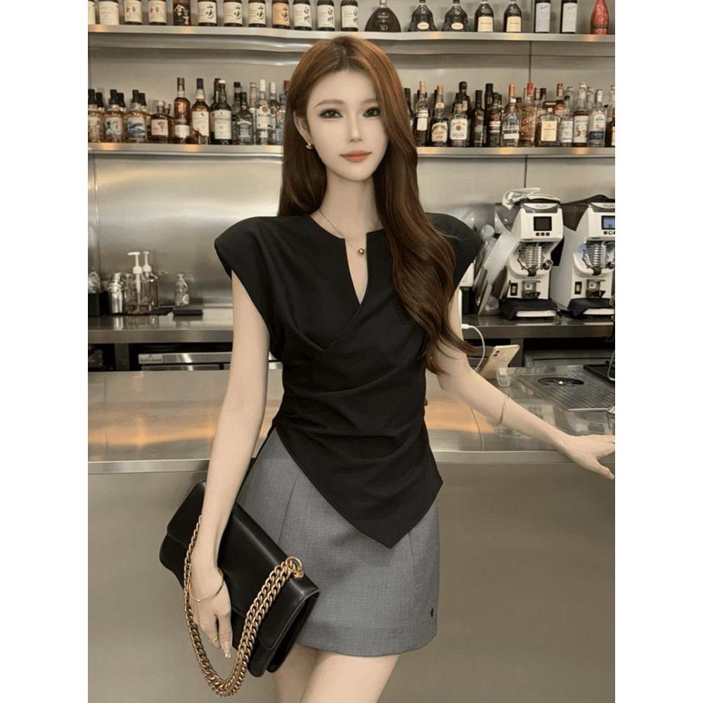 Niche V-neck Temperament Shirt for Women New French Unique Small Tops Slimming and Trendy Small Shirt