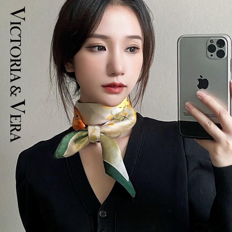 VICTORIA&VERA Mulberry Silk Floral Scarf