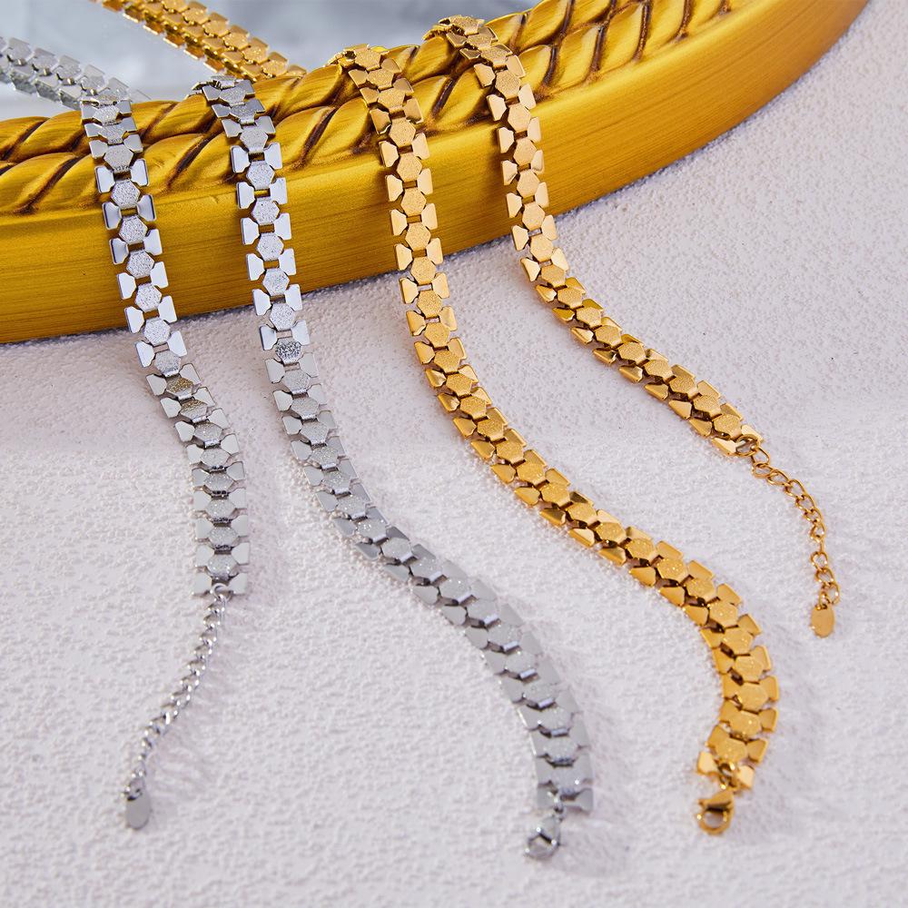 Europäisches & Amerikanisches Geometrisches Patchwork Klobiges Armband & Halsketten-Set, 18K Vergoldeter Titanstahl, Nicht Verblassend, Übertriebener Stil.