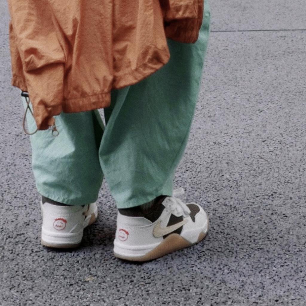 Air Jordan Travis Scott X Jordan Jumpman Jack TR TD Sail Baby Sneakers Cream Muslin Dark-Mocha FJ2852-100