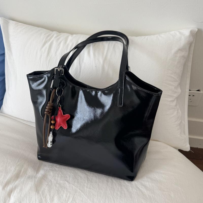 New Soft and Durable Light Luxury Lovely Ladies Handbag Large Capacity Senior Texture Soft and Durable Outdoor Commuting Shoulder Crossbody Bag