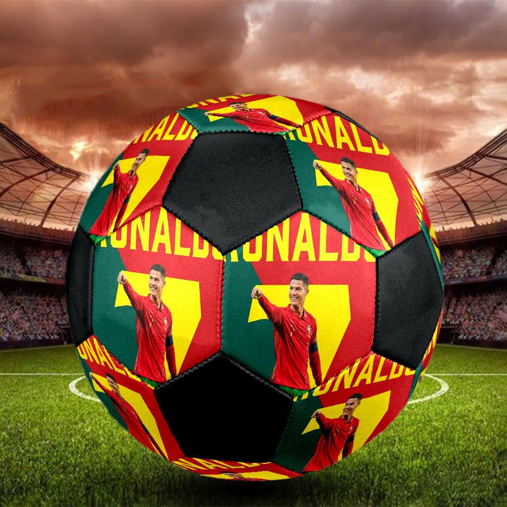 1 PZ Pallone da calcio Cristiano Ronaldo Urban taglia 5 Pallone da calcio indoor Praha Colorato Per tutte le età Cucito a macchina PVC Pronto per la competizione Resistente Alta rimbalzo