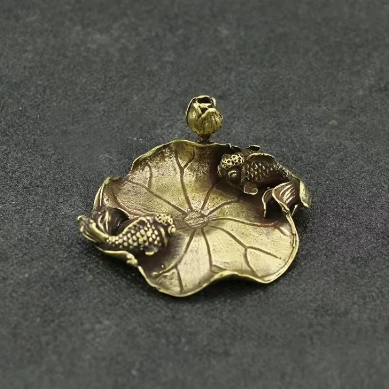 Creative Retro Brass Goldfish Lotus Leaf Miniature Statue Home Decoration Brass Sculpture Office Desk Decoration