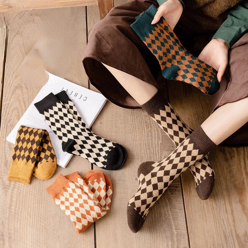 Retro Warm Middle Tube Women Socks Rhombus Harajuku Student Floor Sleeping Socks Autumn Winter Thermal Socks