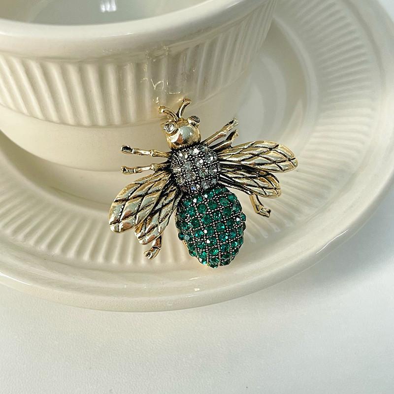 Animal Jewelry Pin With Rhinestones For Women And Men Fashion Accessories