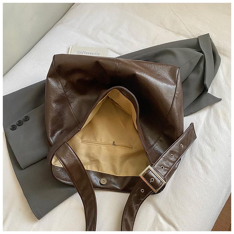 Vintage Commuter Bag Women's Large Capacity Underarm Bag Single Shoulder Messenger Bag