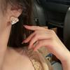 Love-themed Oil Painting Flowers Pearl Earrings for Women, Small-scale, Retro, High-end, Sophisticated Design, Exquisite Ear Ornaments.