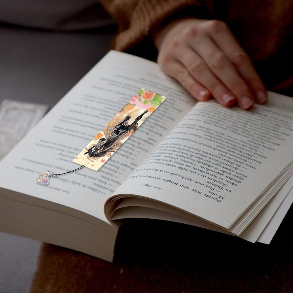 10Pcs Horse DIY Diamond Bookmark Art Projects Irregular Shaped Diamonds Diamond Painting Art Bookmarks for Reading Enthusiasts