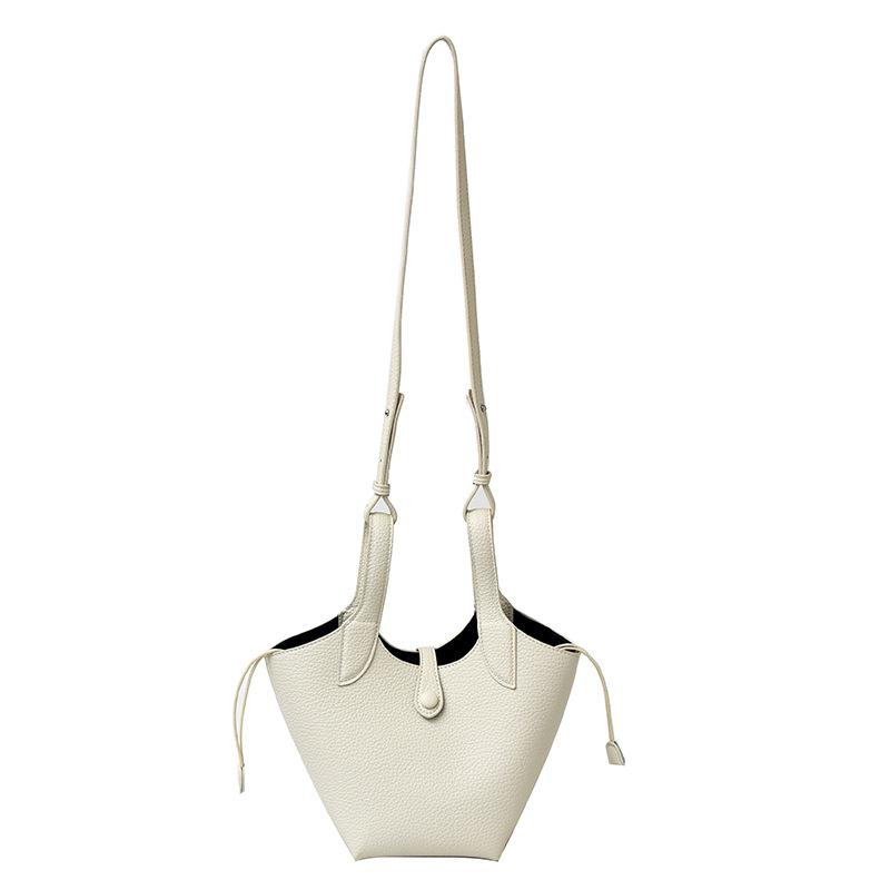 2025 New Versatile Niche Design Vegetable Basket Women's Bag High-end Texture Commuter Portable Messenger Bag Women's Trend