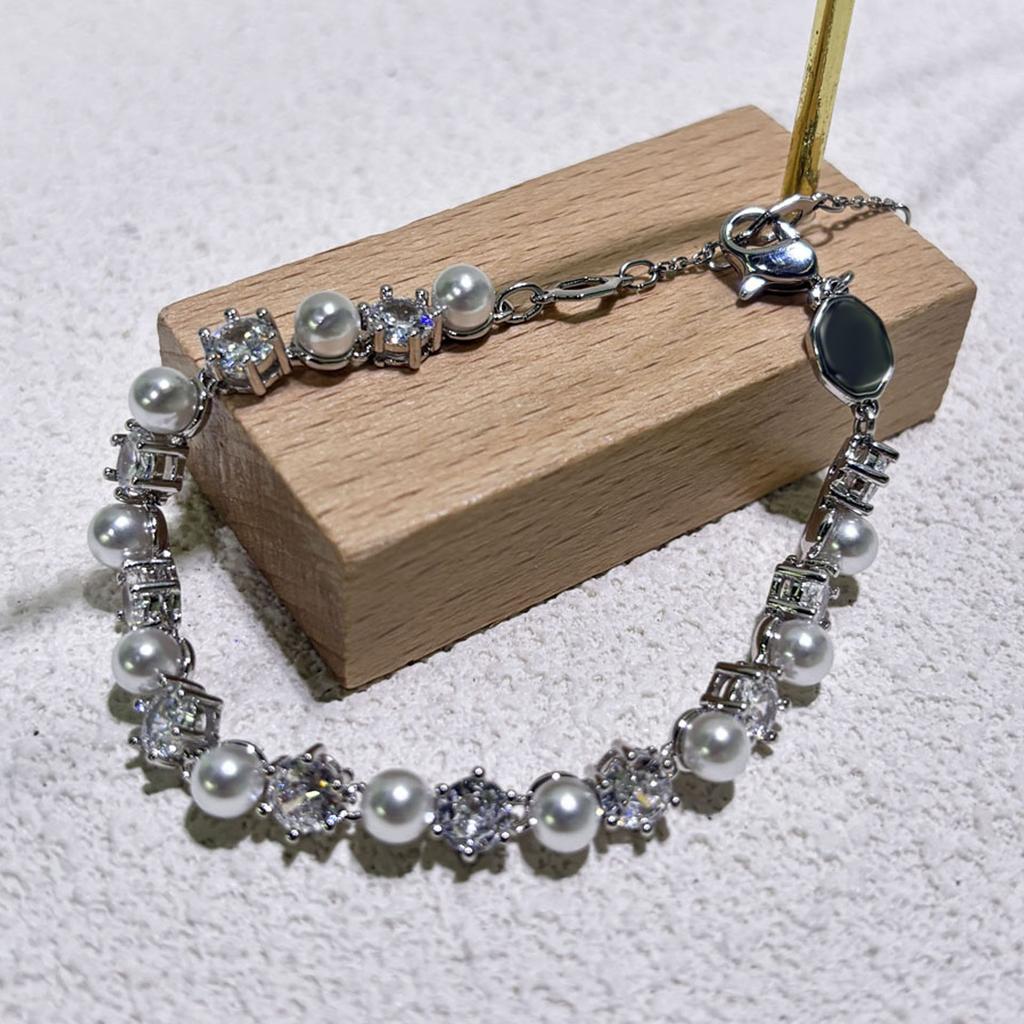 Heart Necklace Women's High Jewelry Set Luxury Pearl Necklace Earrings Ring Bracelet Suitable for Wedding Gifts