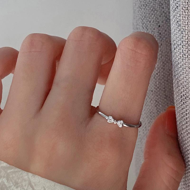 Bague Ouverte en Or Exquis: Style Japonais & Coréen, Alliance Fine Incrustée de Diamants, Empilable & Élégant Bijou de Doigt