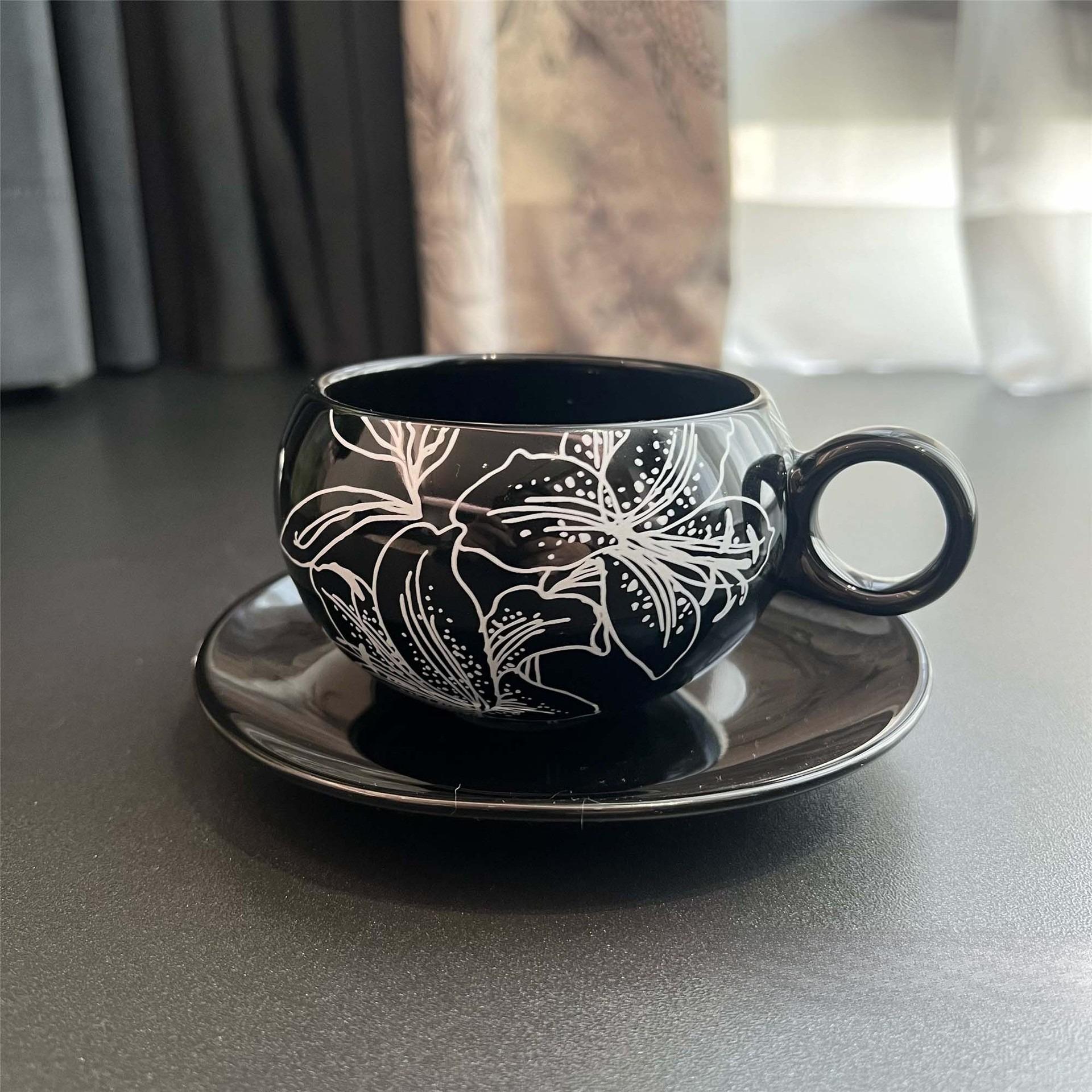 

Набор французских кофейных чашек Высококлассная и изысканная чашка для послеобеденного чая Чашка для завтрака Красивая женская ретро керамическая чашка с блюдцем 300ml