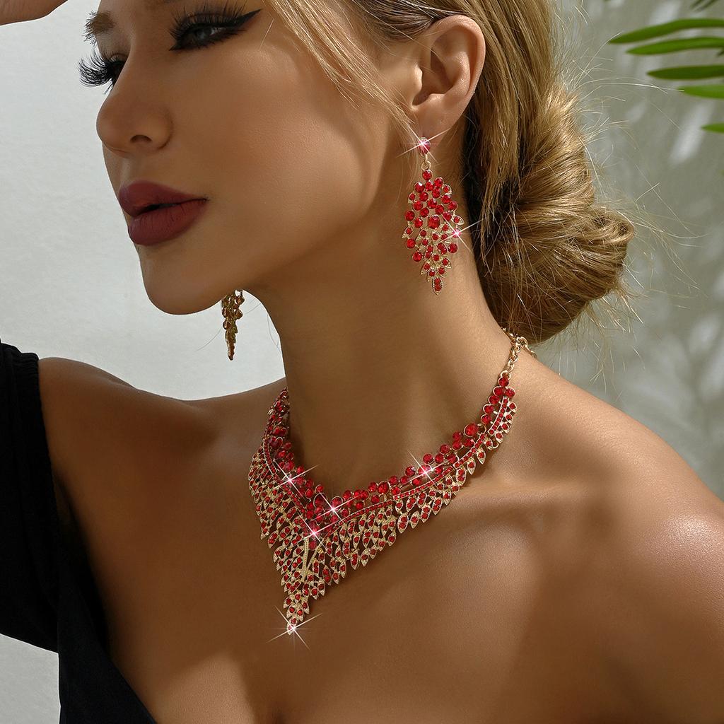 3Pcs Fashion Vintage Luxury Exquisite Design Necklace Earrings Jewelry Women Evening Gowns Wedding Banquet Party Festival Gift