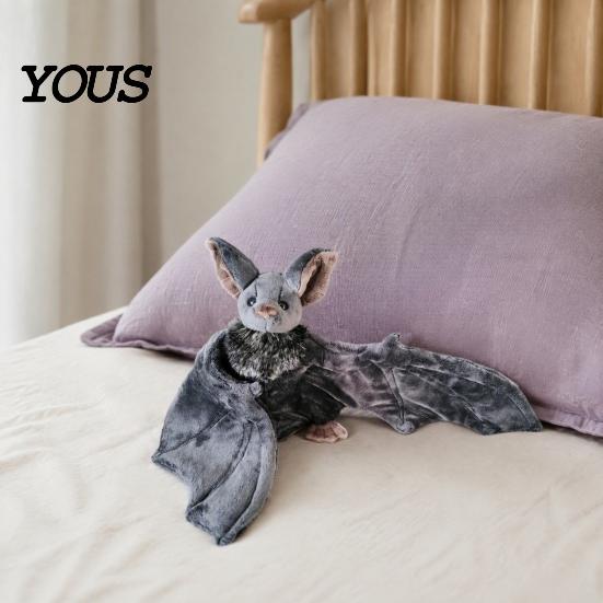 Soft Texture Stuffed Bat Halloween Plush Toy, 24cm Big Animal Pillow Decorative for Parties Kids, Room Decor, Party Favors Kids