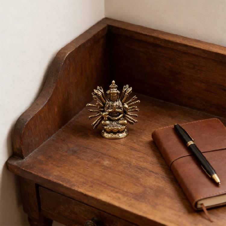 Brasses Buddhist Sculpture Detailed Thousand Hand Guanyin Statue For Serenes Space Fengshui Meditations Spiritual Decors