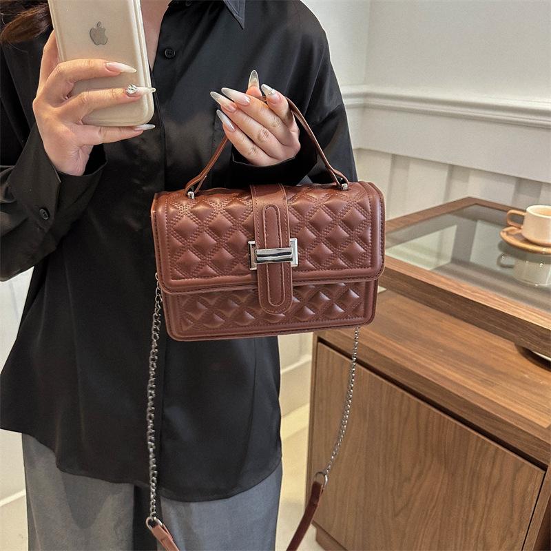 2025 Summer New Trend Simple Oblique Span Simple Commuter Niche Small Square Bag Fashionable Shoulder Popular Bag