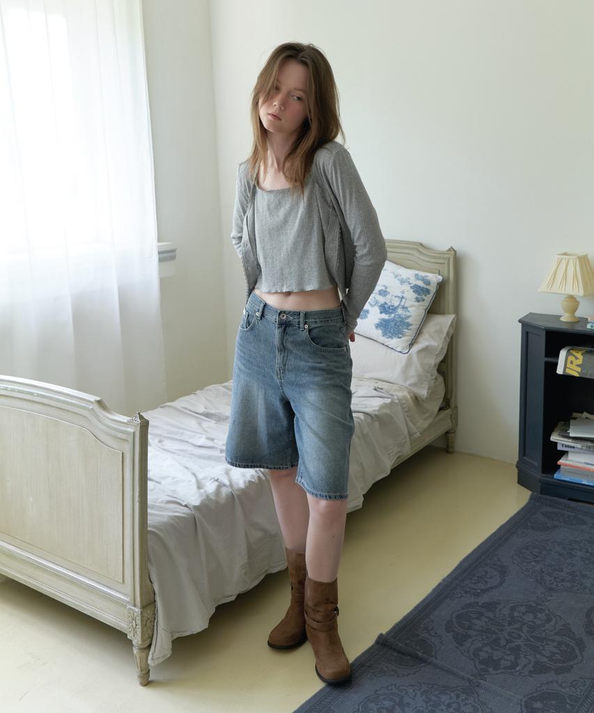 Aente Vintage Washed Half Denim Pants