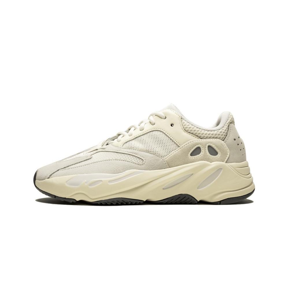 Yeezy 700 Analog