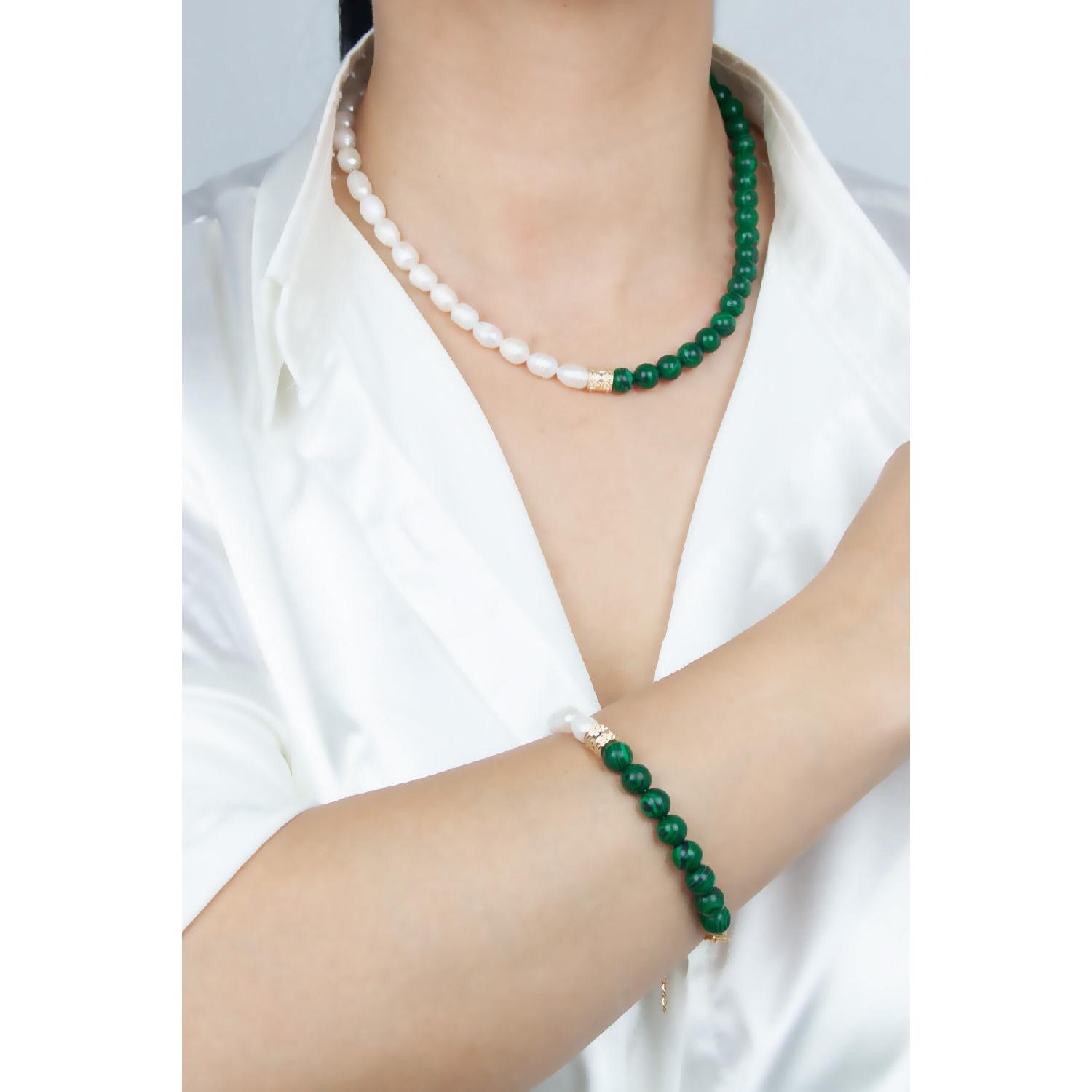 

Комплект браслетов из малахитового камня, настоящего жемчужного ожерелья