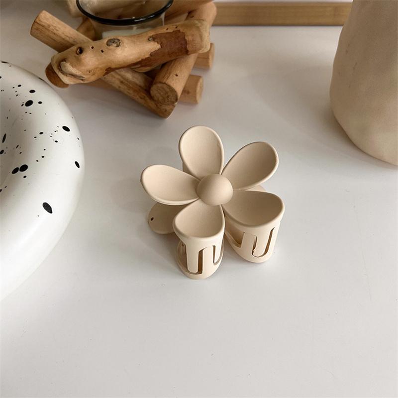 38Styles Geometry Women's Hair Claw Coffee Beige Large Thick Hair Clip Crab Korean Big Small Hairpin Femme Girl Hair Accessories