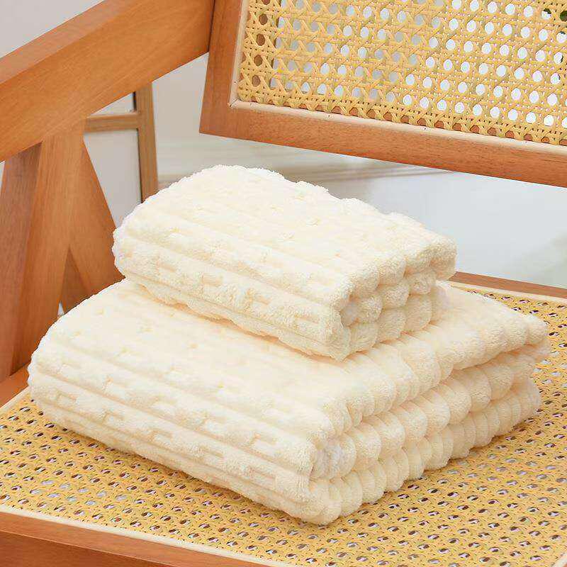 Soft Bamboo Coral Fleece Bath Towel - Thick, Absorbent, and Skin-Friendly