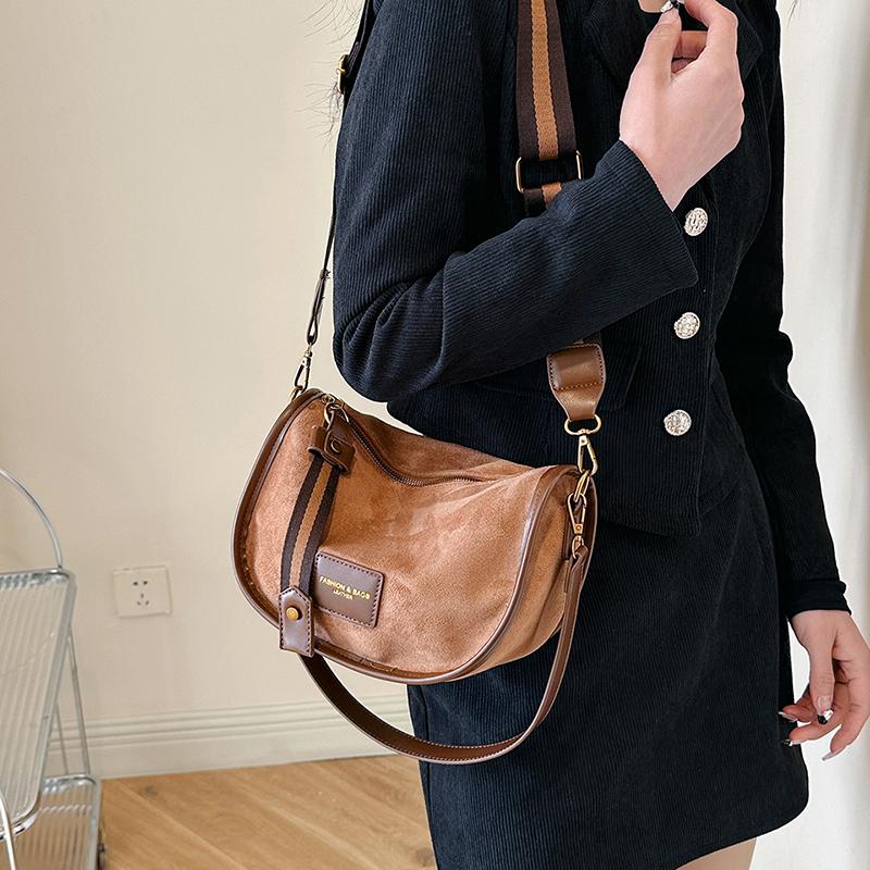 Women's Shoulder Bag Commuter Underarm Bag
