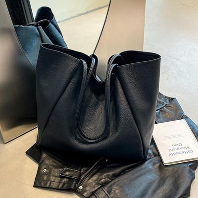 Simple Soft Leather Women's Shoulder Bag Versatile Solid Color Large Capacity Armpit Bag Travel Storage Bag