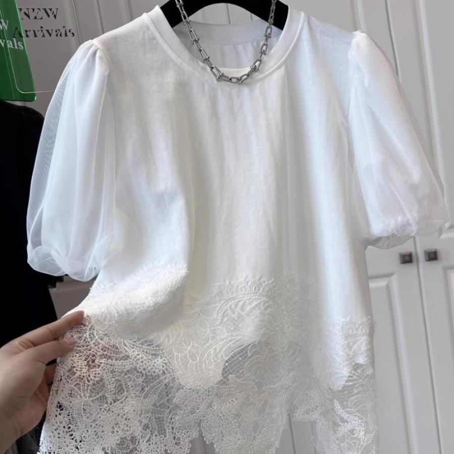 Chic Plus Size Puff Sleeve T-shirt with French Lace & Irregular Hem