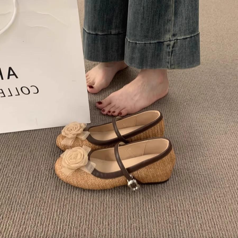 French Evening Breeze Gentle Shoes Flower Decoration Round Head Mary Jane Shoes Versatile Commuting Height Increase Woven Single Shoes Women