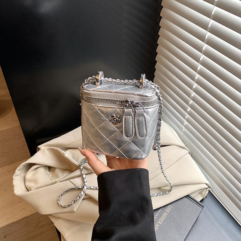 Versatile Chain Bag Women's New Fashion Casual Shoulder Messenger Bag High-end Box Small Square Bag